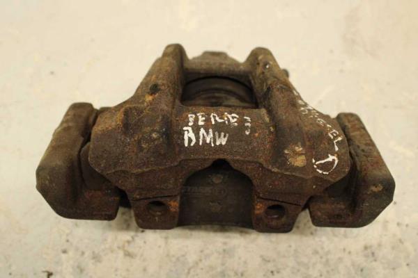 MACHOIRE AVANT DROITE BMW SERIE 1 / 3 / 4 - Vue 1